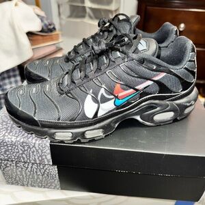 Nike Black Running Shoes with Multicolor Swoosh